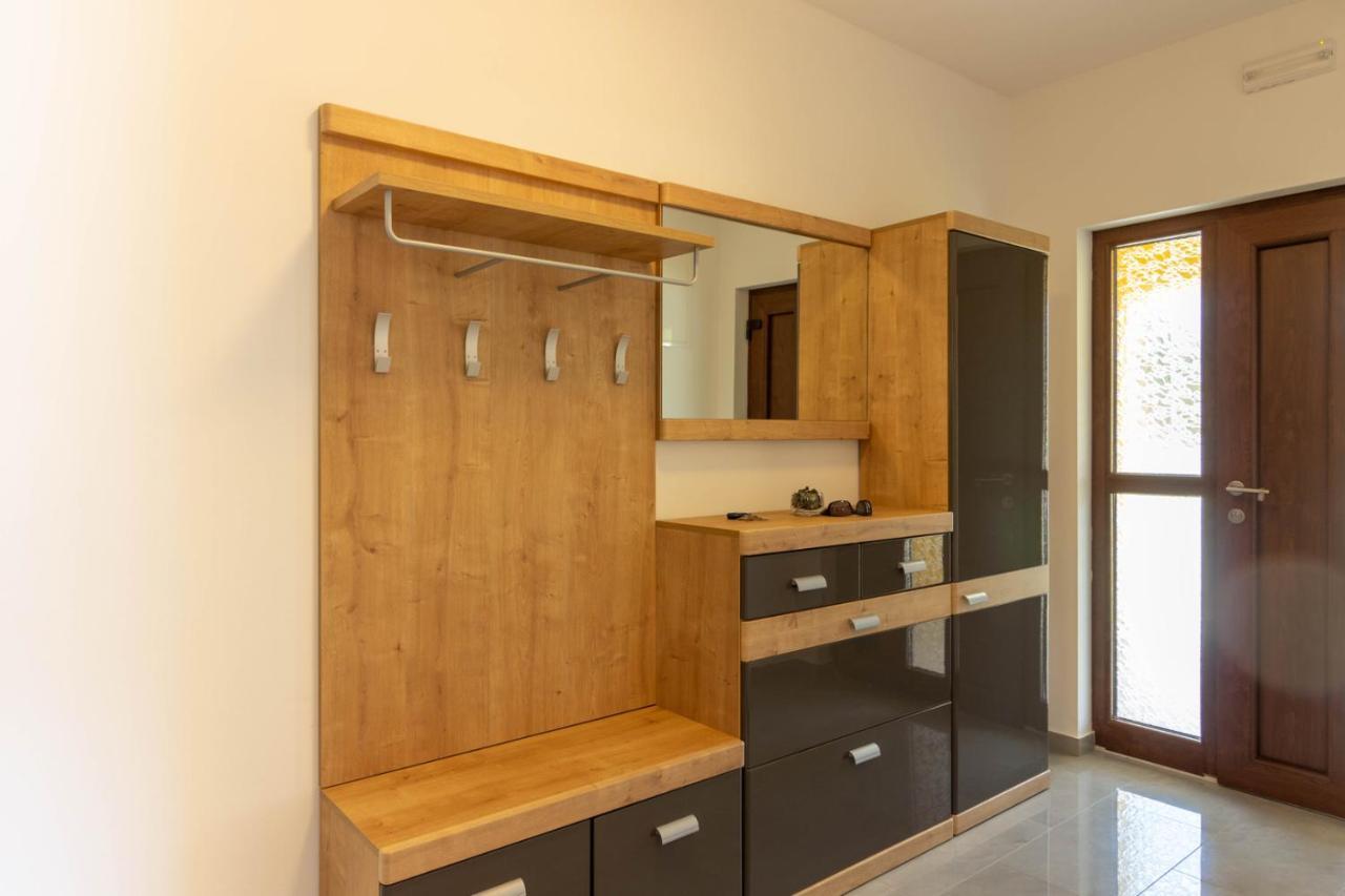Modern Villa Eve In Medulin With Pool Near The Beach 외부 사진
