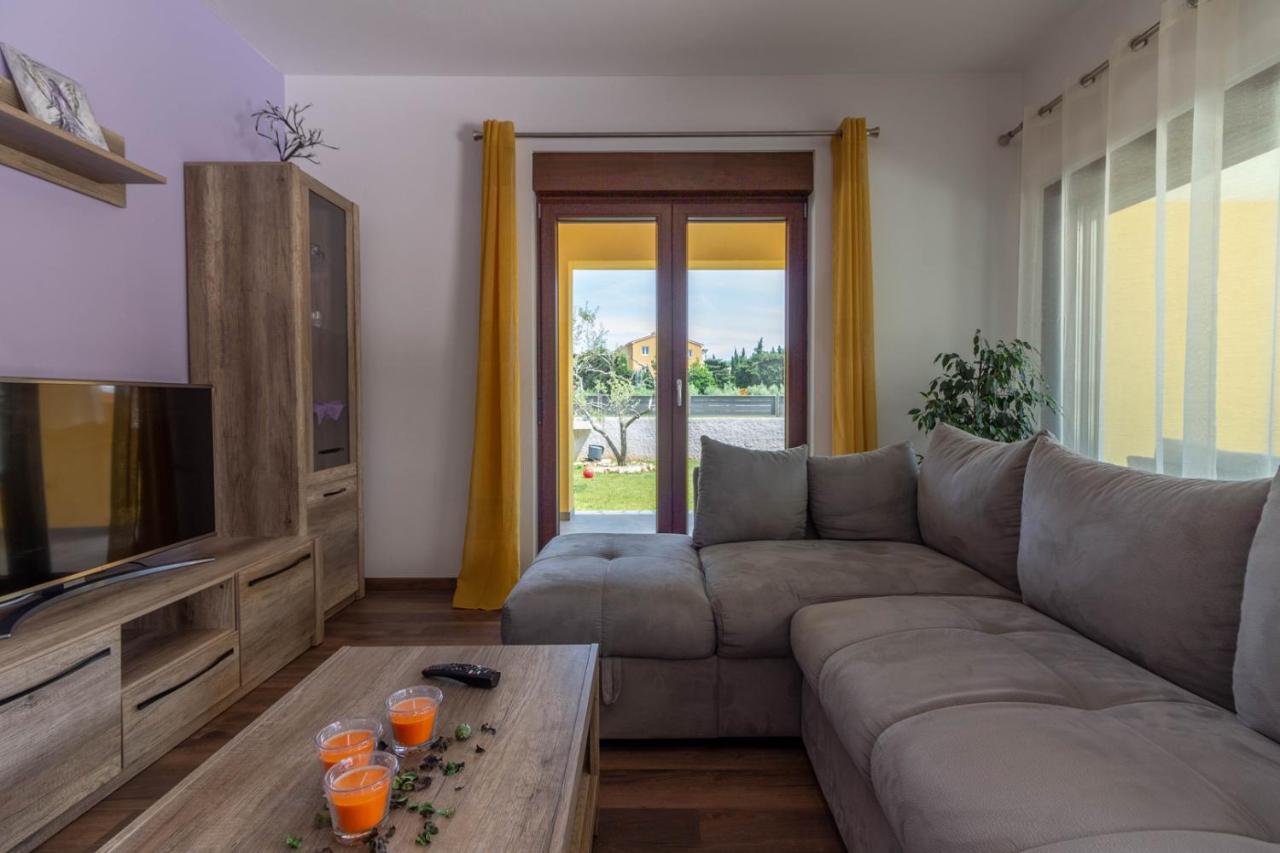 Modern Villa Eve In Medulin With Pool Near The Beach 외부 사진