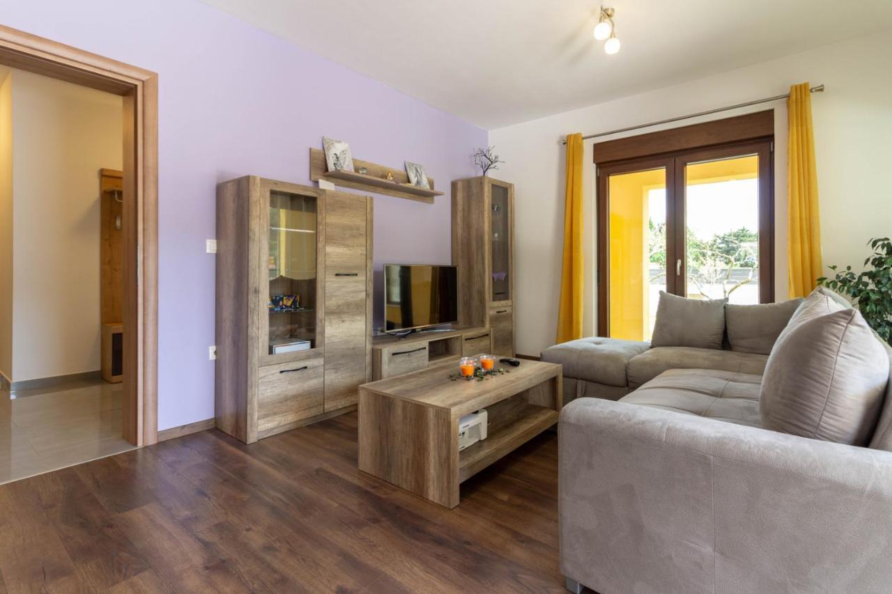 Modern Villa Eve In Medulin With Pool Near The Beach 외부 사진