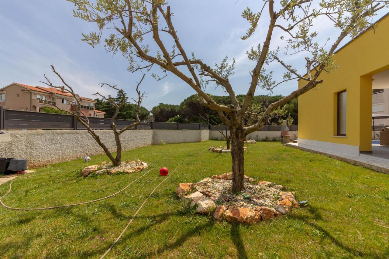 Modern Villa Eve In Medulin With Pool Near The Beach 외부 사진